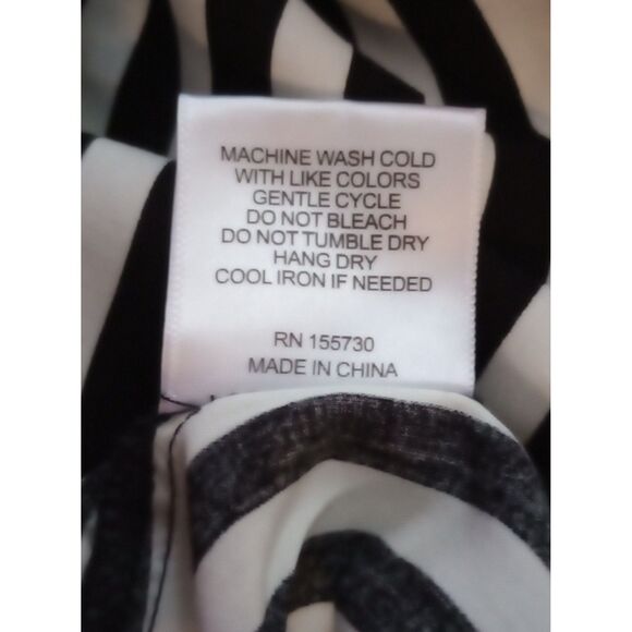 Jane and Delancey Women's Size 2X Valley Girl/80's Style Stripped Blouse - Picture 8 of 8